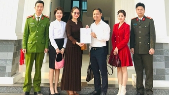 Nữ Phó Chủ tịch tập đoàn may mắn nhận lại 7 tỉ đồng chuyển nhầm