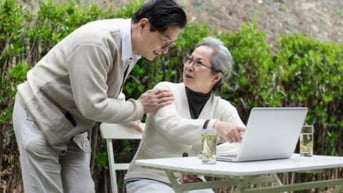 Tuổi nghỉ hưu tiền nhiều đến mấy cũng nên tránh 4 điều