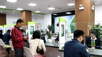 Nhiều ngân hàng thương mại giảm lãi suất huy động