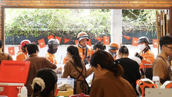 ShopeeFood Livestream 15/3: tiếp sức ‘gã khổng lồ’, hỗ trợ ‘tân binh’ ẩm thực