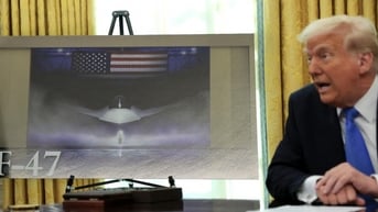 Tổng thống Trump giao Boeing sản xuất tiêm kích thế hệ thứ sáu F-47 thay F-22