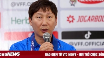 HLV Kim Sang-sik: Tiến Linh sẽ thay thế Xuân Son