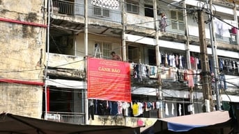 Sống trong nơm nớp lo âu