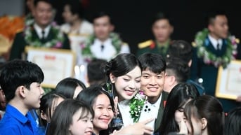 Hoa hậu Thanh Thủy được tuyên dương tại Gương mặt trẻ Việt Nam tiêu biểu năm 2024