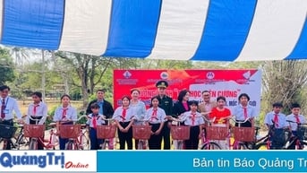Trải nghiệm tuần tra bảo vệ biên giới, mốc quốc giới qua chương trình “Tiết học biên cương”