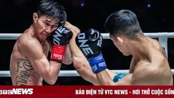 Dính gần 30 cú đấm, cao thủ Muay Thái gục ngã trước cựu số 1 thế giới kickboxing