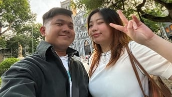 Chàng trai làm shipper nuôi bạn gái học đại học, 4 năm sau được đền đáp xứng đáng