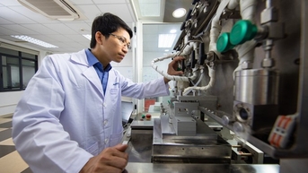 Trở về để đóng góp lớn hơn