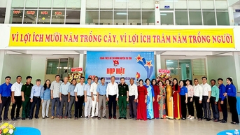 Tri Tôn họp mặt 94 năm Ngày thành lập Đoàn Thanh niên Cộng sản Hồ Chí Minh