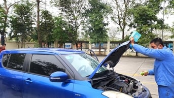Số khung ô tô mờ, làm cách nào để được đăng kiểm?