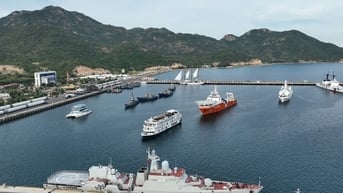 Bến cảng quốc tế Cam Ranh được đón loại tàu nào?