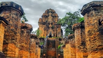 Tìm hiểu về Thác Bà Ponagar thành phố Nha Trang