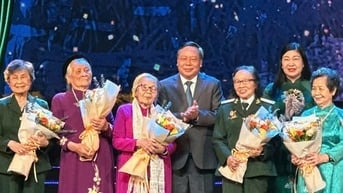 Xúc động chương trình nghệ thuật Sáng mãi truyền thống phụ nữ “Ba đảm đang”