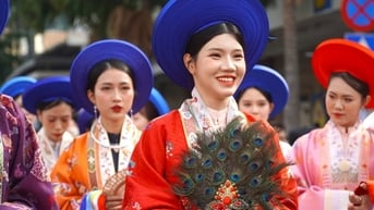 Áo dài Việt Nam vươn tầm cao mới