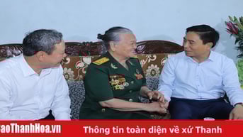 Bí thư Tỉnh ủy Nguyễn Doãn Anh thăm, tặng quà Anh hùng LLVTND, thân nhân liệt sĩ nhân kỷ niệm 60 năm Hàm Rồng chiến thắng