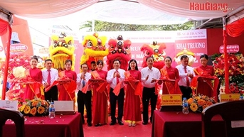 Khai trương Agribank Phòng giao dịch Mái Dầm