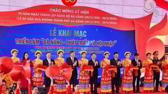 Khai mạc triển lãm “Đà Nẵng
