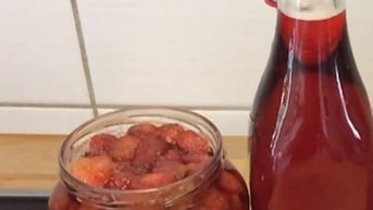 Dâu tây vào mùa và cách làm siro dâu tây ngon ngất ngây nhất định phải thử