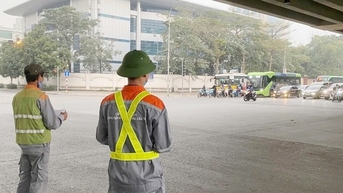 Cận cảnh nút giao đang được đếm xe để tổ chức lại giao thông