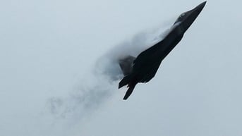 Hoa Kỳ chê máy bay F-22 Raptor