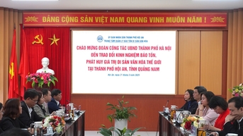 Hoi An ចែករំលែកបទពិសោធន៍ក្នុងការថែរក្សា និងលើកកំពស់តម្លៃបេតិកភណ្ឌជាមួយទីក្រុងហាណូយ