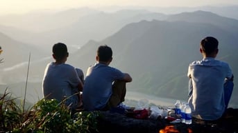 Du ký qua miền lịch sử