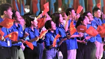 Thanh niên cống hiến khởi đầu từ việc nhỏ, dần tạo ra tiền đề lớn