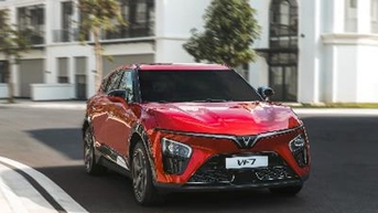Những lần VinFast “phá lệ thị trường” với loạt chính sách khiến chủ xe xăng ghen tị