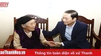 Chủ tịch UBND tỉnh Đỗ Minh Tuấn thăm, tặng quà thân nhân liệt sĩ và dân quân tham gia chiến đấu bảo vệ cầu Hàm Rồng