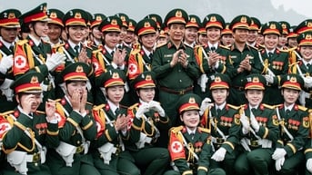 Học viên quân y, tàu ngầm, phi công có thể được phong thượng úy khi ra trường