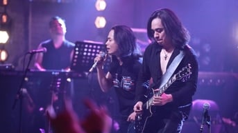 1000 khán giả cùng khóc, cháy hết mình trong đêm nhạc Bức Tường 30 năm