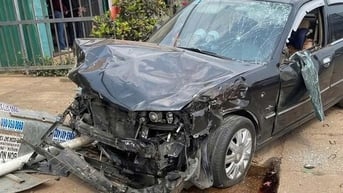 Xe biển xanh va chạm công nông, 1 người tử vong
