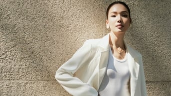 Mặc quần shorts thế nào để trẻ trung mà vẫn giữ được nét thanh lịch?