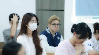 Hai trường đại học yêu cầu xét tuyển môn văn ở tất cả các ngành
