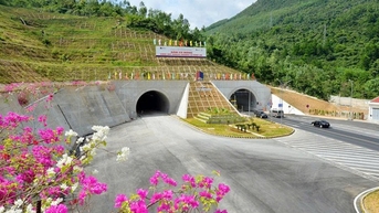 Đề xuất gần 1.300 tỷ đồng đầu tư hoàn thiện, tăng năng lực khai thác hầm Cù Mông