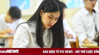 Nhiều trường sư phạm xét tổ hợp 'lạ' không môn chính, thí sinh hoang mang
