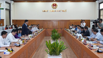 Tập đoàn FPT sẵn sàng hợp tác với Huế trong chuyển đổi số
