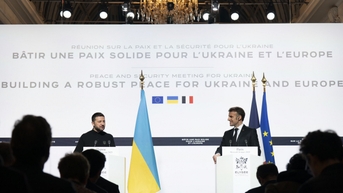 Tổng thống Pháp tuyên bố viện trợ 2 tỷ euro cho Ukraine, phát biểu cứng rắn về Nga