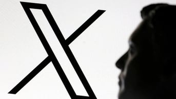 Tỉ phú Elon Musk 'mua' mạng xã hội X thêm lần nữa