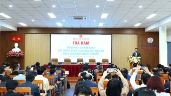 សិក្ខាសាលាស្តីពីការកសាងច្បាប់ស្តីពីឧត្តមសិក្សា និងច្បាប់ស្តីពីការអប់រំវិជ្ជាជីវៈ