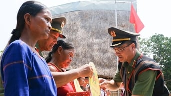 Bộ Công an hỗ trợ tỉnh Kon Tum 84 tỷ đồng để xóa nhà tạm