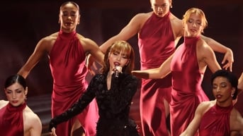 Màn biểu diễn lịch sử của Lisa tại lễ trao giải Oscar 2025