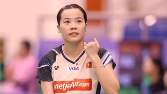 Đối thủ đầy duyên nợ với Nguyễn Thùy Linh