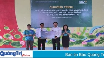 BIDV tặng khu vui chơi giải trí và học bổng cho học sinh Trường Tiểu học và THCS Hải Lệ