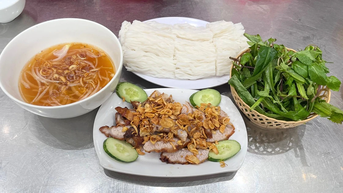 Thưởng thức hương vị phở chấm xíu Nam Định