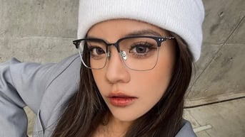 Cháy hết mình với các mẫu kính mát ngày hè sành điệu