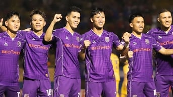 Tiến Linh thắng Hoàng Đức ở Cúp Quốc gia, trọng tài lại gây tranh cãi