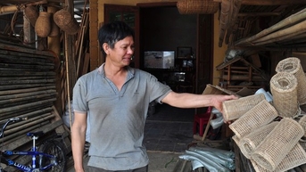 Có một làng nghề ở Quảng Ninh, dân làm thứ gì mà cứ chất ở nhà, bán rõ chậm, lo thất truyền?