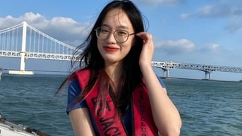 "Thủ khoa sớm" ĐH Ngoại thương: Bước ngoặt từ lời khuyên của cô giáo
