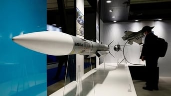 Hoa Kỳ thử nghiệm "cánh tay nối dài" của máy bay F-35